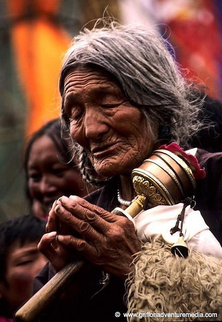 #travel to learn #culture respect #meditate all over the world  http://www.vipassanalifestyle.com/ Tibetan People, Arte Yoga, Old Faces, Gautama Buddha, Adventure Photography, Asian Culture, Tibetan Buddhism, Human Face, Dalai Lama