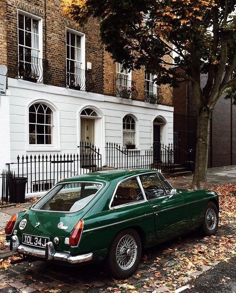 The Sloane on the Throne : Photo Carros Vintage, Car Wheels Diy, Mg Cars, Car Wheels Rims, Vw Vintage, Car Classic, Cars Vintage, British Cars, Car Wheels