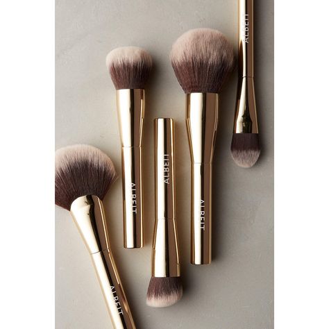 Best Makeup Powder, Makeup Brushes Guide, Makeup Accesories, Makeup Store, Makeup Brush Cleaner, Fancy Makeup, How To Clean Makeup Brushes, Luxury Makeup, Powder Makeup