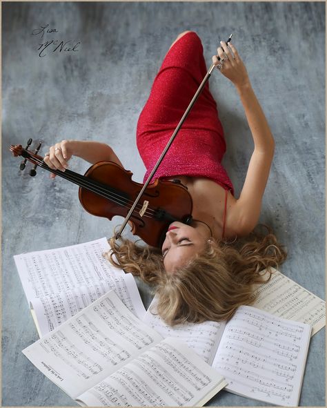 Violin Senior Pictures, Violinist Photography, Violin Pics, Violin Photography, Violin Art, Musician Photography, Classical Musicians, Dallas Photographers, Music Pictures