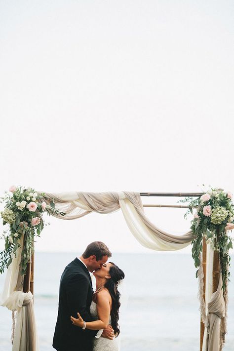 romantic chic wedding altar ideas for beach destination events Wedding Arbors, Romantic Outdoor Wedding, Wedding Arbor, Wedding Arbour, Wedding Altars, Wedding Backdrops, Wedding Arches, Beach Ceremony, Beach Wedding Ideas