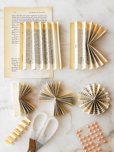 Book Page Crafts, Book Flowers, Crafting Supplies, Fabric Paper, Kirigami, Crafty Craft, Old Books, Paper Projects, Diy Projects To Try