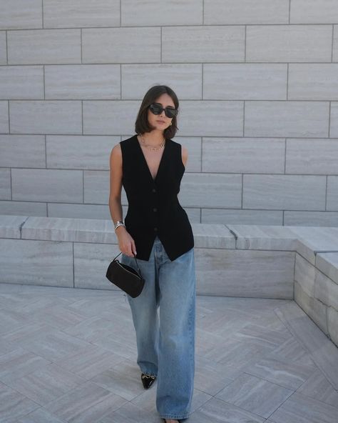 Waistcoat Outfit, Celana Fashion, Fairycore Dress, Thrift Inspo, Celebrity Casual Outfits, Casual Outfit Inspiration, Fresh Outfits, Outfit Inspo Casual, Long Vest