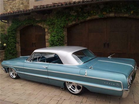 Vintage Trucks Chevy, 1964 Impala, Truck Chevy, 64 Impala, Chevy Classic, Impala Ss, Lowrider Cars, Old School Cars, Chevy Chevrolet