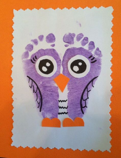 Foot Print Owl Art Hand Print Art, Footprint Crafts, Owl Crafts, Footprint Art, Handprint Crafts, Daycare Crafts, Kraf Diy, Handprint Art, Toddler Art