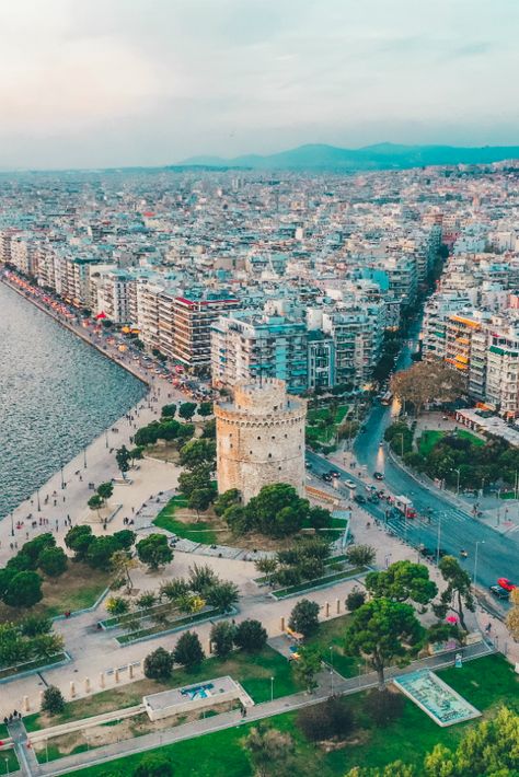 White Tower | Thessaloniki  #DiscoverGreece #travel #greece #citybreak Selanik Greece, Greece Solun, Greece City, Greece Thessaloniki, Learn A Language, Zest For Life, Travel Greece, Thessaloniki Greece, Language Courses