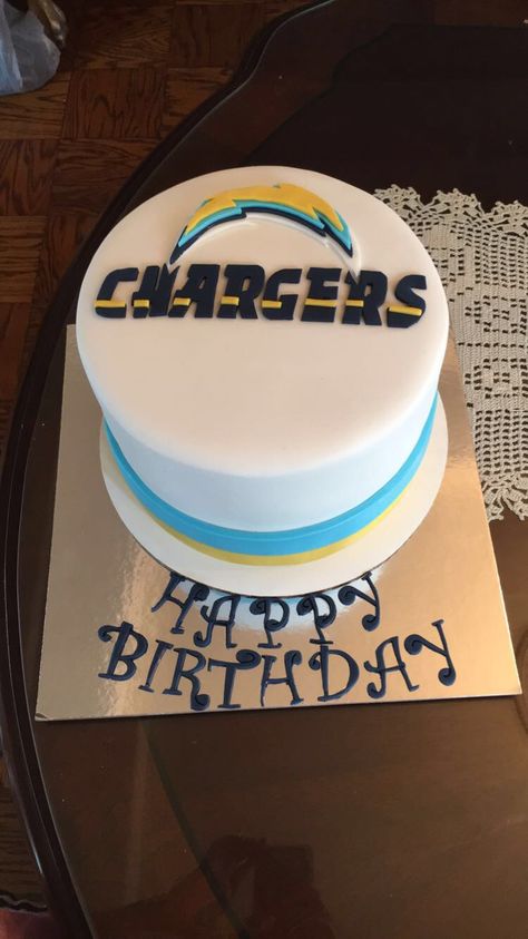 Chargers cake Chargers Cake Football, Chargers Birthday Cake, La Chargers Birthday Party, Chargers Birthday Theme, Chargers Cake, Bf Ideas, Boyfriend Gift Basket, Hat Cake, Football Cake