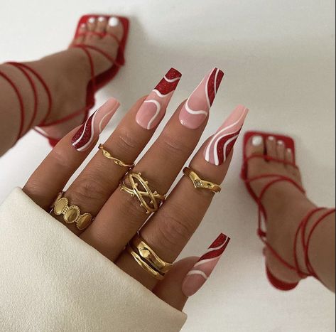 Maroon Nail Designs, Red Summer Nails, Taylor Swift Nails, Summer Nails 2024, Bright Red Nails, Maroon Nails, Glitter Gel Nails, Metallic Nails, Nails 2024