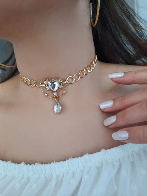 Gold chocker necklace