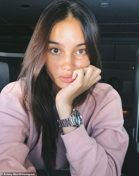 11/9/18 'I was born in the Philippines!' First Filipino model ever to walk in the Victoria's Secret show fires back at critics who accuse her of 'passing' as white and looking 'Eurocentric' Filipino Hair, Catfish Girl, Kelsey Merritt, Half Filipino, Filipino Girl, Casting On, Eyes Brown, Victorias Secret Models, Victoria Secret Fashion Show