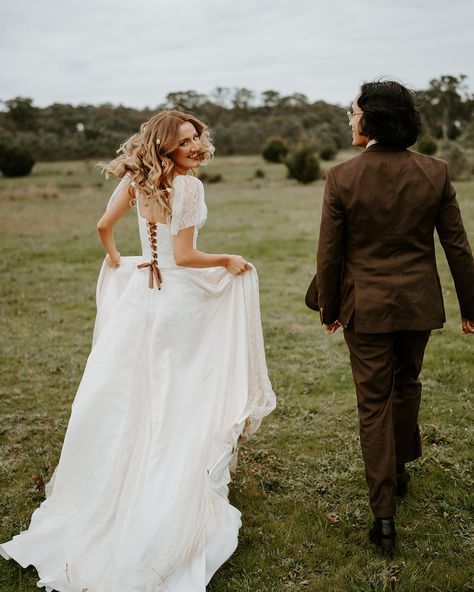 Gentle reminder that the sunset photos on your wedding day can still be incredible and fun and all you’ve ever dreamed of if there’s no actual „sunset“. Clouds make for beautiful skin tones and rain can really bring out the depth in the colours of nature surrounding you. Don’t underestimate how magical it can feel embracing this despite it not being what you first expected. 🤎 #bendigoweddingphotographer #bendigowedding #culturehitch #echucaweddingphotographer #echucawedding #winerywedding #... Couple Shoot Wedding, Colours Of Nature, Sunrise Ceremony, Wedding Pose, Sunset Clouds, Ceremony Wedding, Winery Weddings, Sunset Photos, Couple Shoot