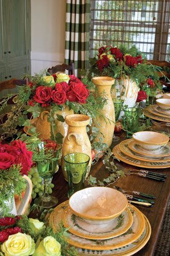 Luxury Brunch, Tuscan Table, Entertaining Tablescapes, Italian Dinnerware, Pretty Table Settings, Brunch Table, Beautiful Tablescapes, Tuscan Decorating, Beautiful Table Settings