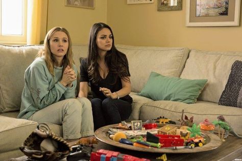 Mila Kunis ( in character ) “Amy Mitchell” / Bad Moms ( 2016 ) scene from movie with Kristen Bell as “Kiki” shared to groups 7/13/23 Mila Kunis Bad Moms, Mila Kunis Movies, Bad Moms Movie, The Book Of Eli, Meg Griffin, Black Swan 2010, Max Payne, Marcello Mastroianni, Bad Moms