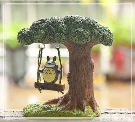 Studio Ghibli Diy, Mei Totoro, Tree Terrarium, Terrarium Accessories, Totoro Diy, Miniature Fairies, Miniature Terrarium, Tree Swing, Fairy Garden Accessories