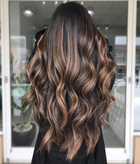 50 Astonishing Chocolate Brown Hair Ideas for 2019 - Hair Adviser Brown Hair Cuts, Dark Brown Hair With Highlights, Rambut Brunette, Caramel Mocha, Chocolate Brown Hair Color, Hair With Highlights, Brown Ombre Hair, Hair Adviser, Chocolate Hair