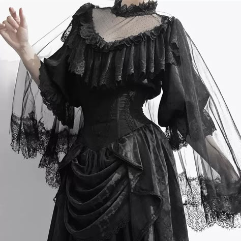 Vamp Goth, Goth Outfit Ideas, Gothic Dress, Gothic Outfits, Goth Outfits, Gothic Lolita, Character Outfits, Goth Fashion, Gothic Fashion