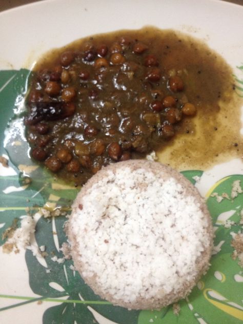 Puttu and kadala curry(kerala dish) Kadala Curry Kerala, Kadala Curry, Kerala Dishes, Kerala, Recipes To Cook, Cooking Recipes, Rice, Quick Saves