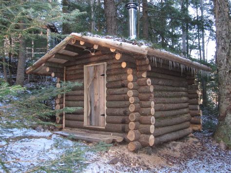 Diy Cabins, Trappers Cabin, Fancy Fence, Hunters Cabin, Cabin Storage, Building A Sauna, Wilderness Cabins, Eco Construction, Rustic Cabins