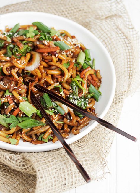 15 Minute Spicy Udon and Vegetable Stir Fry | Seasons and Suppers Udon Stir Fry, Udon Noodles Recipe, Boring Work, Udon Noodle, Work Lunches, Udon Noodles, Vegetable Stir Fry, Quick Dinner Recipes, Stir Fry Recipes