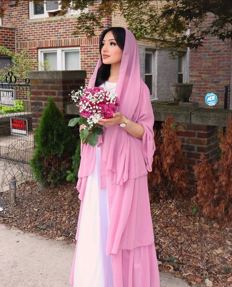 Christian Vail Outfit, Pink Abaya Aesthetic, Mass Outfits Catholic, Dania Core, Christian Veiling Outfits, Marian Modesty, Catholic Veiling, Arabic Look, Christian Outfits Modesty