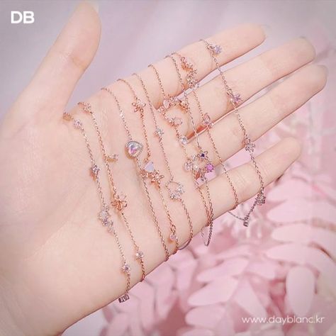 Look at this sparkling ✨✨✨ So delicate & sophisticated 💗 Dayblanc is authentic Korean jewellery from Korean designer 🥰 Be the real with dayblanc 💗 Visit www.dayblanc.kr for online exclusive promotions 🧚‍♀️ Korean Jewelry Bracelets, Korean Jwellery, Korean Jewellery, Korean Earrings, Korean Jewelry, November 9, Dainty Jewelry, Jewelry Branding, Handmade Earrings