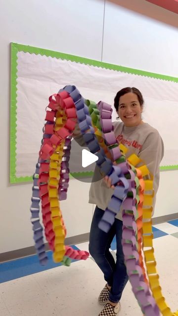 Ms. Mendoza on Instagram: "It’s that time of month again, let decorate my March bulletin board! 🌈☘️   #prekteacher #teachersofinstagram #stpatricksday #bulletinboard #prekactivities" Bulletin Board Decoration Ideas Teachers Day, School Class Decoration Ideas, Decoration Ideas For Classroom, Teacher Day Bulletin Board Decoration, Teacher Day Board Decoration, Teacher Birthday Decoration Ideas, Teachers Day Bulletin Board, Bulletin Board Ideas For Daycare, Teacher Of The Month Bulletin Board