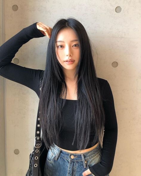 Long Straight Black Hair, Korean Long Hair, Asian Long Hair, Straight Black Hair, Hair Mask For Damaged Hair, Extension Hair, Hair Inspiration Long, Hair Vitamins, Haircuts Straight Hair