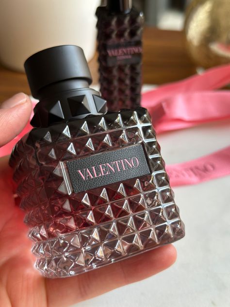 If you want to smell A M A Z I N G try this Valentino perfume, Born In Roma Intense. #perfume #perfumeaddict #valentino #pink #girls #style Valentino Intense Perfume, Valentino Born In Roma Intense, Valentino Perfume Woman, Valentino Intense, Valentino Fragrance, Born In Roma Intense, Valentino Parfum, Valentino Born In Roma, Valentino Perfume