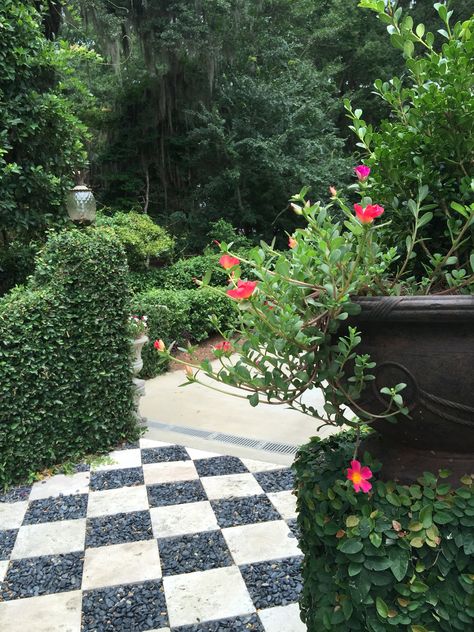 Checkered path to welcome you to the lake English Courtyard Garden Patio, European Courtyard Backyard, Checkerboard Pavers Backyard, European Patio Ideas, French Inspired Backyard, European Backyard Ideas, Checkerboard Garden, Checkerboard Patio, Italian Inspired Backyard