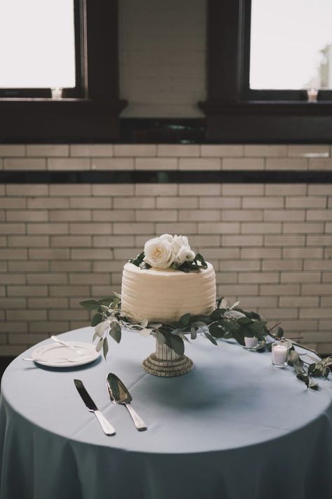 Small Wedding Cake Stand, Small Cake Display, Single Tier Wedding Cake Display, Wedding Cake Table Decorations Simple, Wedding Cake Table Minimalist, Simple Cake Table Wedding, Cake Table Wedding Simple, Simple Wedding Cake Table Ideas, Small Wedding Cake Table