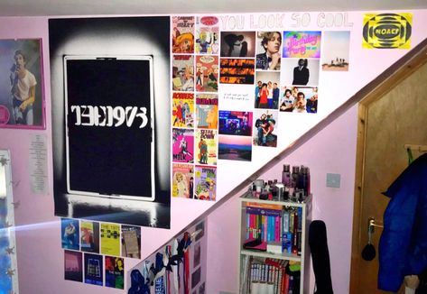 1975 Room Decor, 1975 Posters, The 1975 Poster, The 1975, Room Inspo, Photo Wall, Room Decor, Frame, Wall