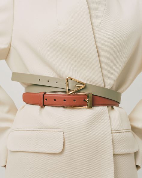 Belts are backFrom BottegaVeneta to TheRowshop our edit now at MATCHESFASHION How To Wear Belts, Casual Chic Fall, Office Attire Women, Fashion Still Life, Leather Mini Dress, Fall Capsule Wardrobe, Designer Belts, Belt Style, Knee Boot