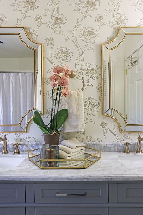 Watch the transformation of an outdated bathroom as it is turned into a stylish glam space! | Home Made by Carmona x Home Depot | #ad #THDpartner #bathroom #DoerChallenge Glam Bathroom Remodel, Towel Display Ideas, Decorate With Wallpaper, Glam Bathrooms, Decorating With Wallpaper, Glamour Bathroom, Glam Bathroom Decor, Outdated Bathroom, Colored Toilets