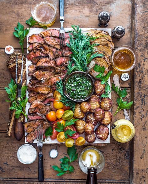 13.7k Likes, 104 Comments - Dennis The Prescott (@dennistheprescott) on Instagram: “Afternoon Grilling. Summertime, you're a rockstar. Steak recipes for days in my cookbook Eat…” Meat Platter, Party Food Platters, Food Platters, Steak Recipes, Food Presentation, Wedding Food, Beautiful Food, Grilling Recipes, Food Inspiration