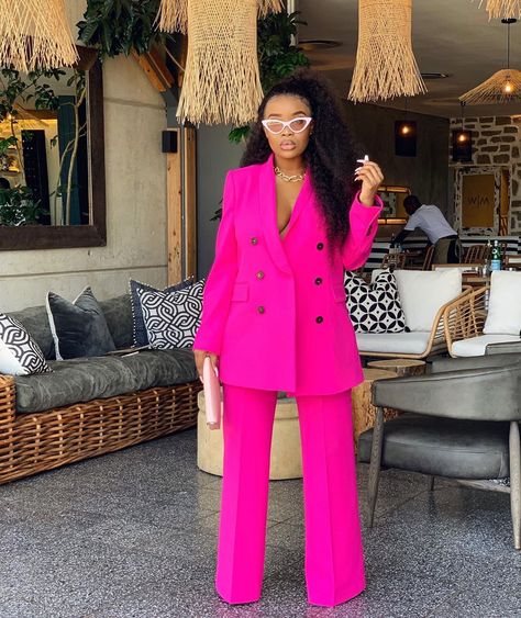 Sithelo Shozi on Instagram: ““throw me to the wolves & I'll return leading the pack” 🐺” Hot Pink Suit Women, Suit Black Woman, Long Black Fur Coat, Sithelo Shozi, Hot Pink Suit, Pink Suits Women, Black Woman Luxury Aesthetic, Throw Me To The Wolves, South African Celebrities