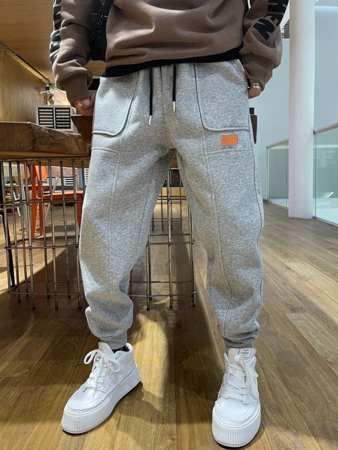 Grey Sweatpants Outfit Men Street Styles, Men’s Joggers, Melton Pants, Sweatpants Outfit Men, Joggers Men Outfit, Mens Running Pants, Men Sweatpants, Hype Clothing, Cute Nike Outfits