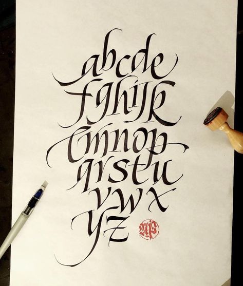 mikepeers@instagram Writing Styles Calligraphy, Tattoos Handwriting, Handwriting Cursive, Tattoo Name Fonts, Calligraphy Writing Styles, Lettering Styles Alphabet, Gothic Lettering, Tattoo Lettering Design, Calligraphy Lessons