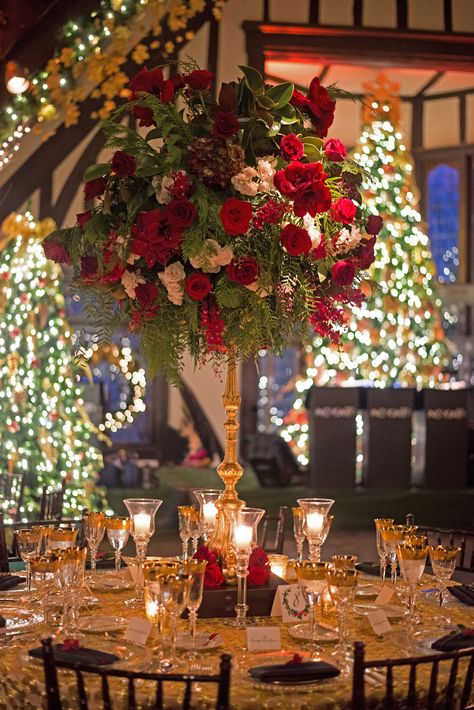 Christmas Wedding Table Decorations, Wedding Color Schemes Winter, Christmas Wedding Table, Christmas Wedding Centerpieces, Christmas Wedding Themes, Christmas Wedding Inspiration, Christmas Wedding Decorations, Diy Instagram, Winter Wedding Colors