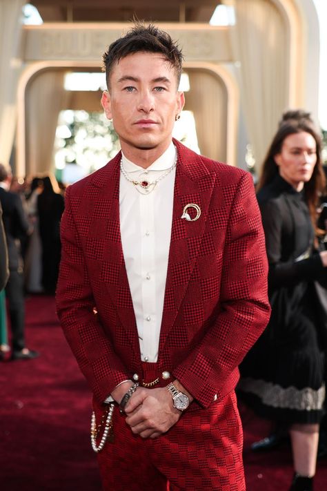 Barry Keoghan at the 81st Golden Globe Awards Beatles Movie, Golden Globes Red Carpet, Barry Keoghan, Vanity Fair Oscar Party, It Movie Cast, Golden Globe, Hair Clothes, Golden Globe Award, Red Carpet Looks