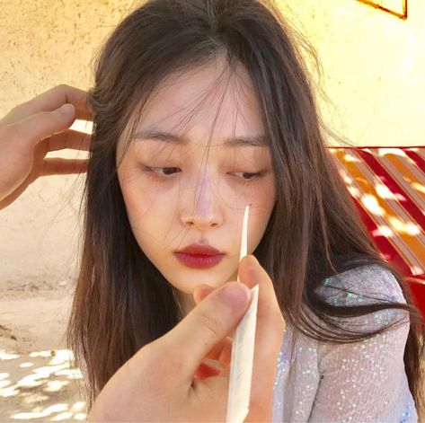 Sulli Selca, Sulli Choi, Choi Jin, Pretty Angel, Peach Blossoms, Only Girl, Beauty Fashion, Kpop Girls, Pretty People