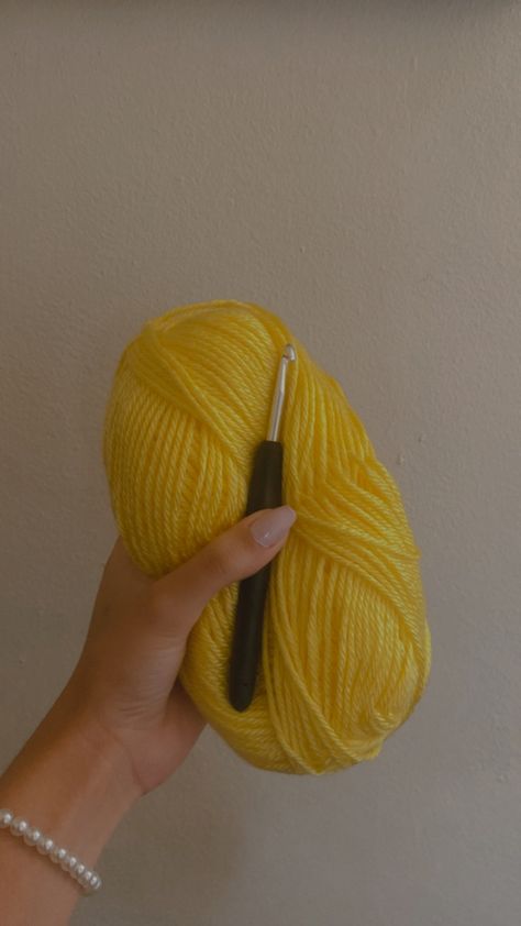 Yellow Crochet Aesthetic, What To Crochet With Yellow Yarn, Crochet Yarn Aesthetic, Yarn Aesthetic, Crochet Yellow, Yellow Crochet, Crochet Aesthetic, Yellow Wallpaper, Yellow Aesthetic