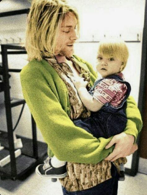 Kurt cobain and daughter frances bean cobain Kurt And Frances, Kurt Cobain Photos, Kurt And Courtney, Frances Bean Cobain, Donald Cobain, Krist Novoselić, Nirvana Kurt Cobain, Nirvana Kurt, Courtney Love