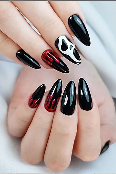 Halloween Nail Colors, Fun Halloween Nails, Halloween Nail Art Easy, Halloween Nails Diy, Nail Art Halloween, Almond Acrylic, Long Nail Art, Halloween Nails Easy, Halloween Acrylic Nails