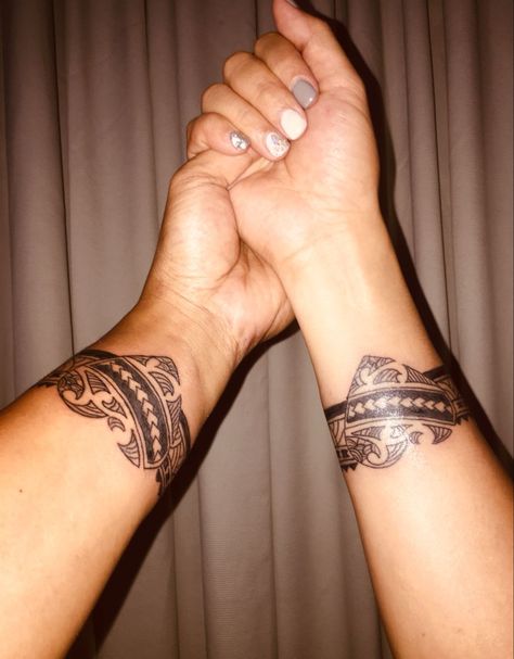 Polynesian Arm Tattoos Women, Samoan Tattoo Women, Poly Tattoo, Polynesian Forearm Tattoo, Sis Tattoo, Tahitian Tattoo, Hawaiian Tattoos, Bestie Tattoos, Polynesian Tattoos Women