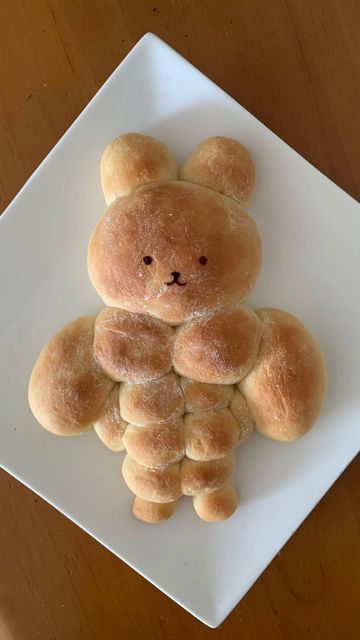 Kawaii Cooking, Pan Bread, August 25, Kawaii Food, Guilty Pleasures, Homemade Bread, Food Cravings, Hamburger Bun, Aesthetic Food