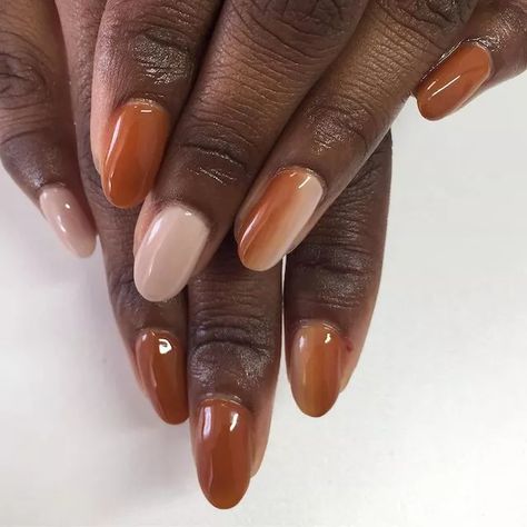 Oval Shaped Nails Designs Fall, Minimalist Thanksgiving Nails, Gel Nail Designs For Fall Autumn, Fall Nail Looks, Dip Powder Nails Fall 2022, Almond Autumn Nails, Nails 23, Fresh Nails, Claw Marks