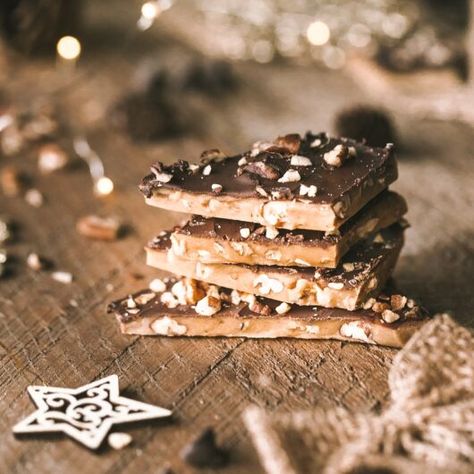 Rich Buttery Toffee Recipe The Best Toffee Recipe, Butter Toffee Recipe, How To Make Toffee, Chewy Toffee, Toffee Recipe, English Toffee, Butter Toffee, Pastry Brushes, Candy Christmas