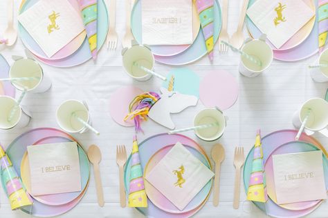 Unicorn Table Decorations, Kids Party Tables, Party Decorations Table, Kids Table Set, Spring Birthday Party, Unicorn Themed Birthday Party, Birthday Table Decorations, Birthday Party Decorations Diy, Unicorn Party Favors