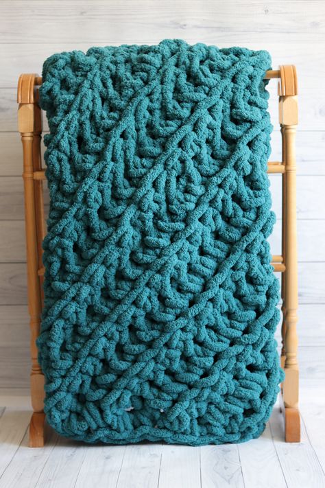 Two Hour C2C Crochet Blanket Pattern | Rich Textures Crochet Crochet Borders For Blankets, Bulky Yarn Crochet, Chunky Crochet Blanket Pattern, Zig Zag Crochet, C2c Crochet Blanket, Fast Crochet, Gym Exercises, Crochet Throw Pattern, Chunky Crochet Blanket