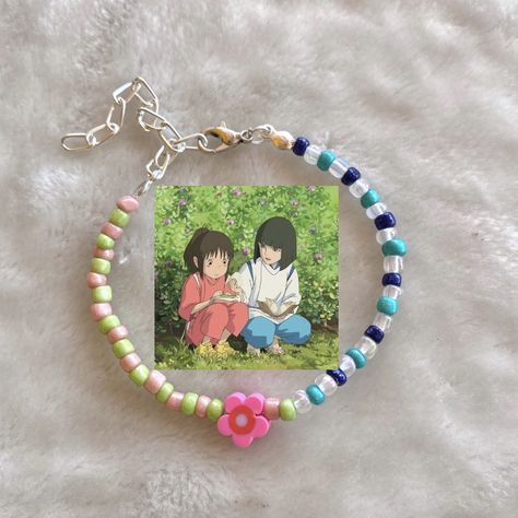 Haku Chihiro, Body Jewelry Diy, Tiny Bead Bracelet, Penanda Buku, Reworked Clothing, Friendship Bracelets Designs, Bracelet Craft Diy, Kawaii Jewelry, Mangalore